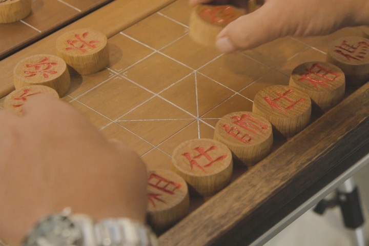 沖縄の伝統的な遊び、チュンジー    