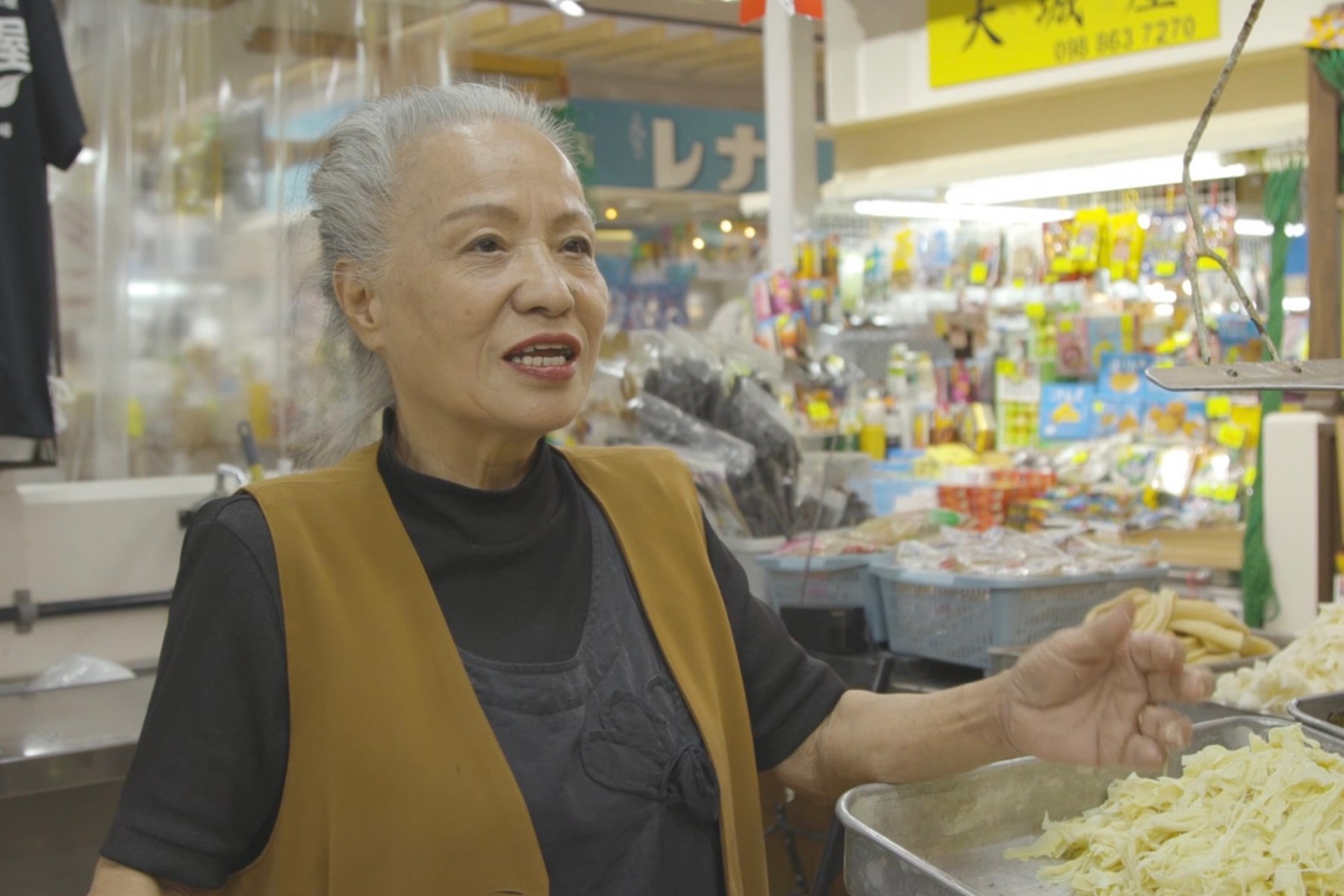 粟国さんのお母さん、平和子さん