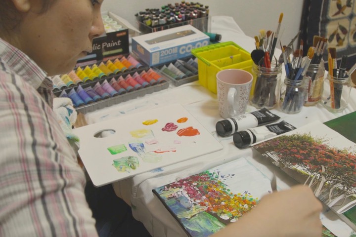 創作活動に打ち込む安倍さん