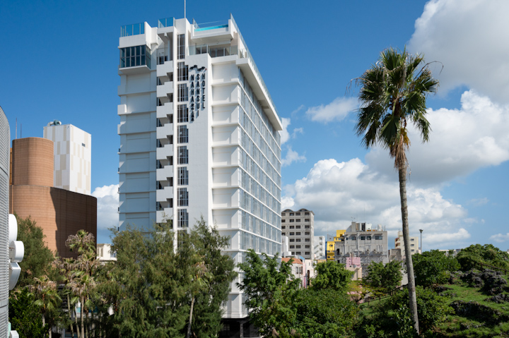 HOTEL SANSUI NAHA外観