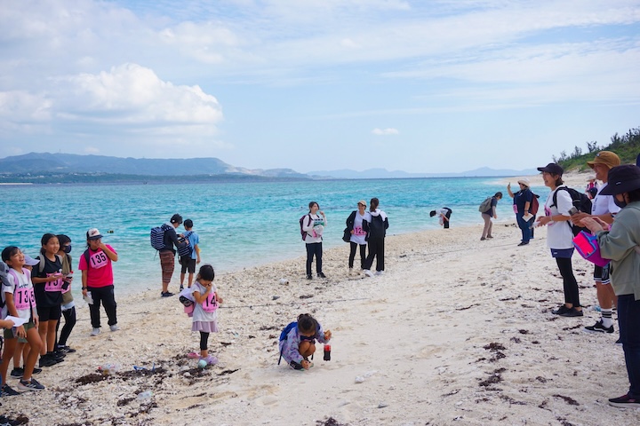 水納島のビーチ