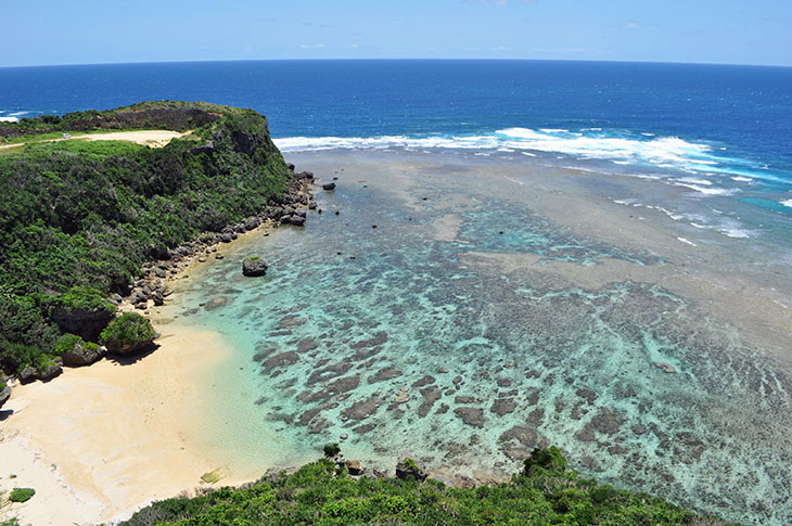 パワースポット「果報バンタ(かふうばんた)」