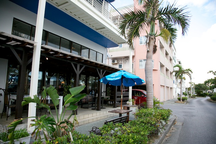 北谷町砂辺のカフェ