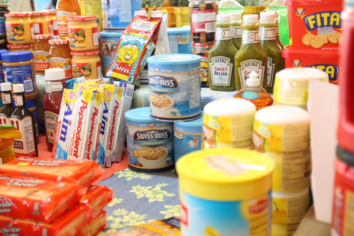 金武町の「いしじゃゆんたく市場」の商品