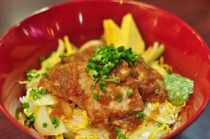 和風塩ワサビマグロステーキ丼