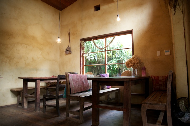 天然酵母のパン屋さん「水円」店内