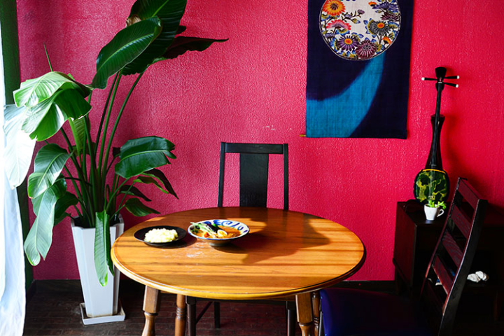 カレーのお店「あじとや」の店内