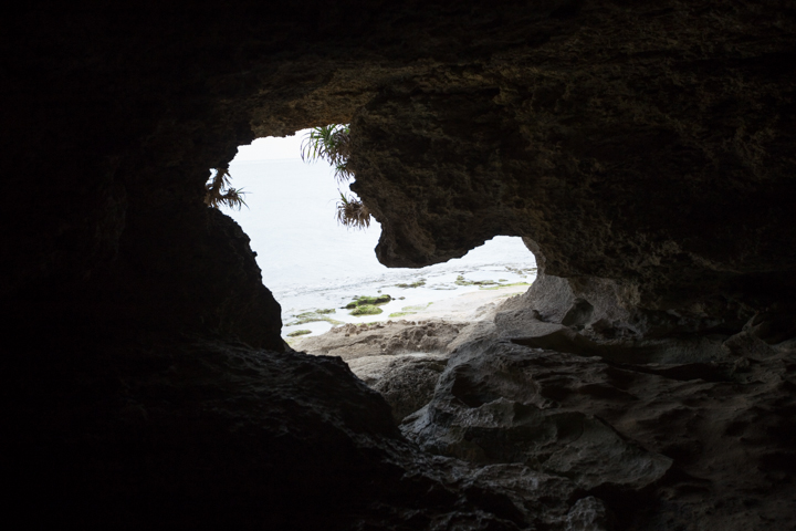 ニャティヤ洞の中