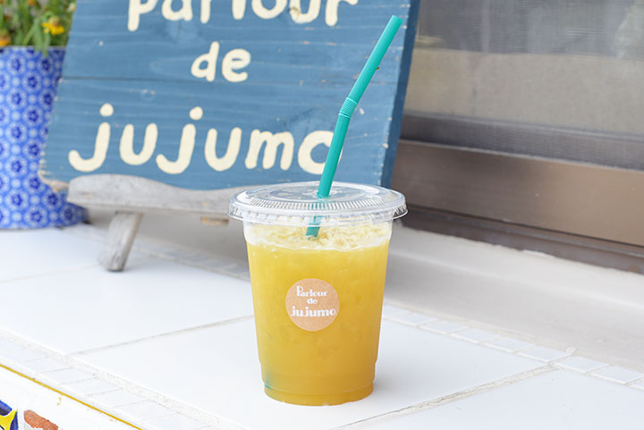 Parlour de jujumo絞り立てさとうきびジュース