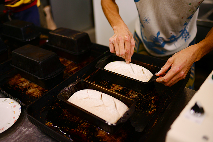 クープ（切れ目）を入れる