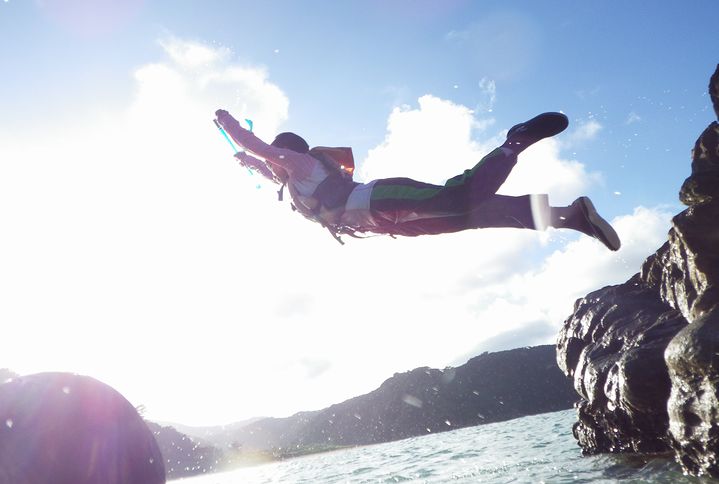 海へのジャンプ