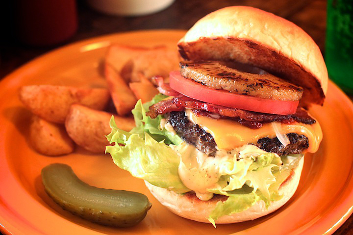 ハンバーガー屋「Gordie's」のハンバーガー