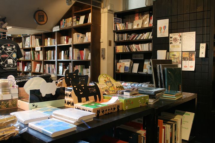 桜坂劇場内の商品