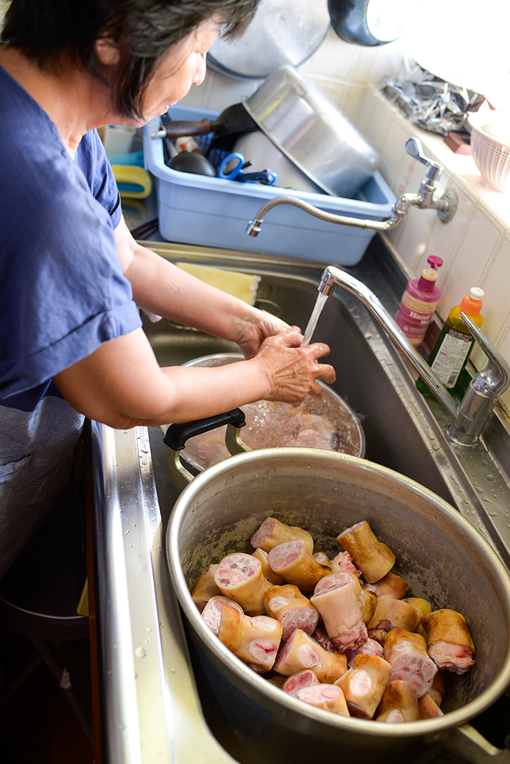 チマグーをよく洗う