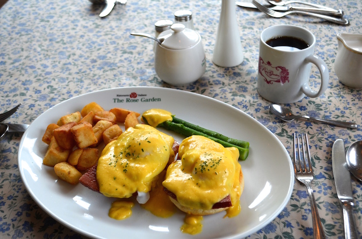 エッグベネディクト
