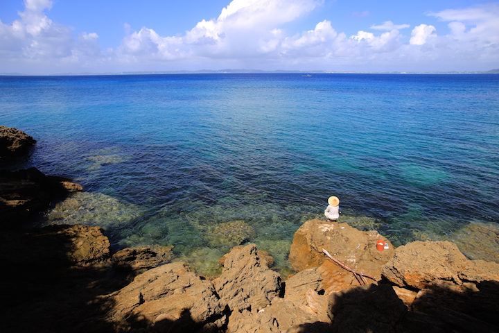 人とすれ違うことの少ない津堅島