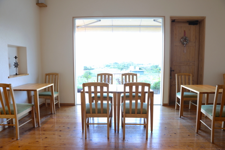 hinata cafe（ヒナタカフェ）の店内