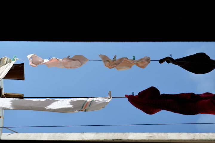 布を干している