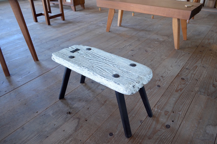 工房「地球のかけら」の椅子