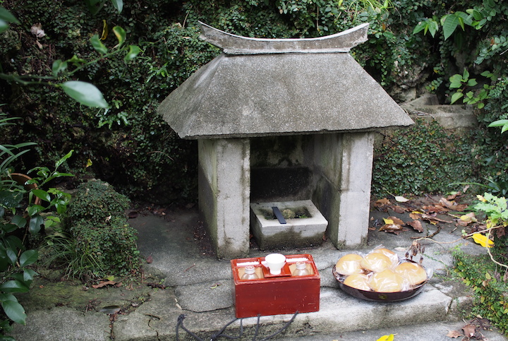 ウガンジュ(拝所)