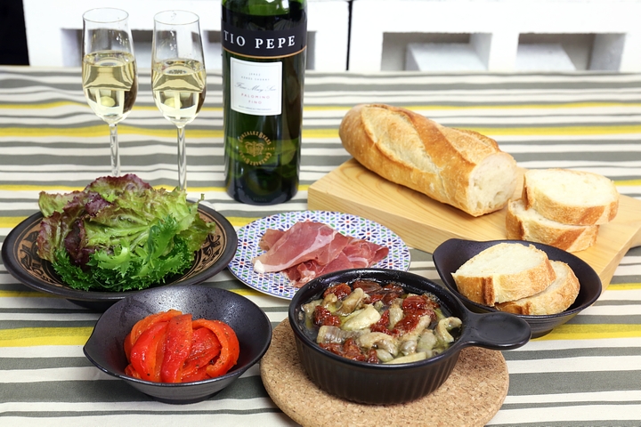 中味とドライトマトのアヒージョ