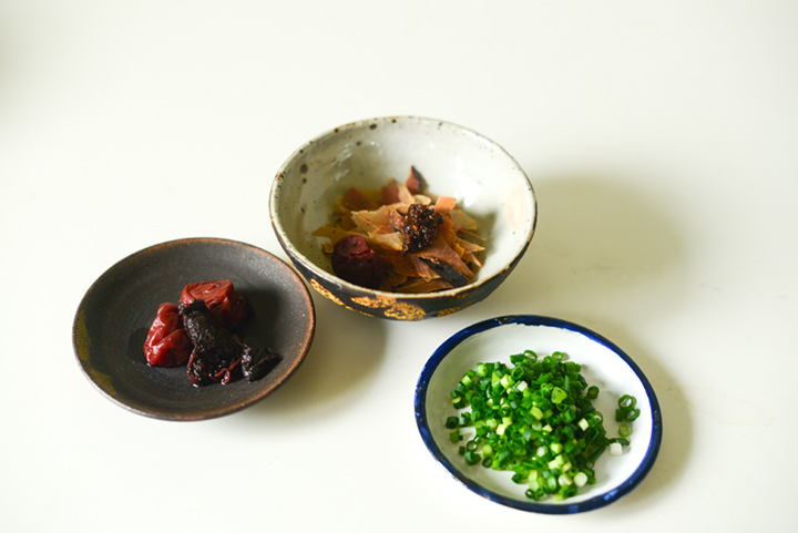 鰹節、味噌、梅干し、ねぎ