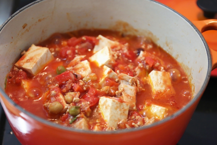  弱火でコトコト20分程煮込みます