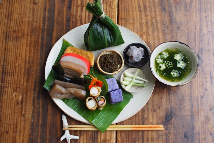 お供えした重箱料理をワンプレートに盛り付け直してみましたよ