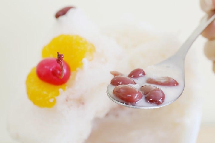 いなみね名物のかき氷「白熊(シロクマ)」