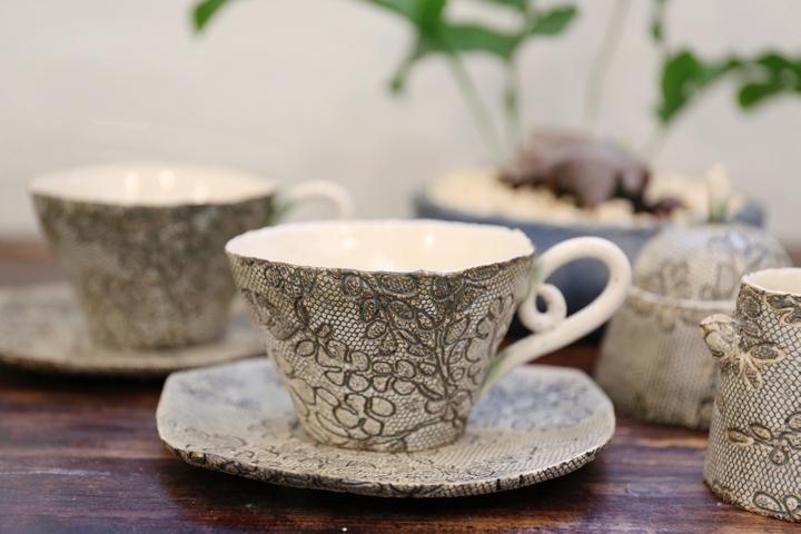 レース柄のティーカップ＆ソーサー