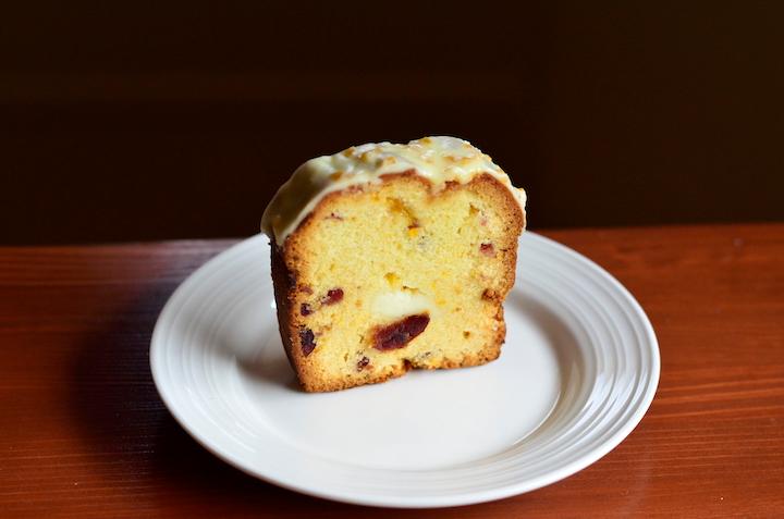 タンカンとクランベリーとクリームチーズのケーキ