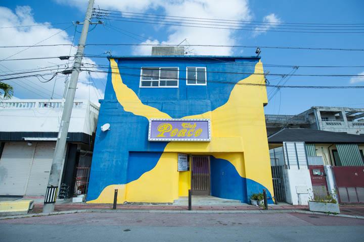 カラフルな建物