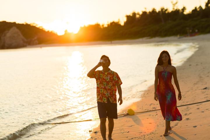阿波連ビーチでの夕日