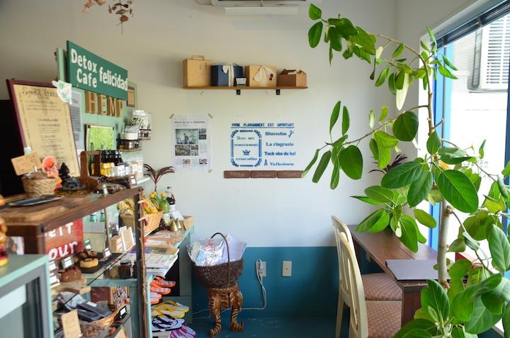 Detox cafe felicidadの店内