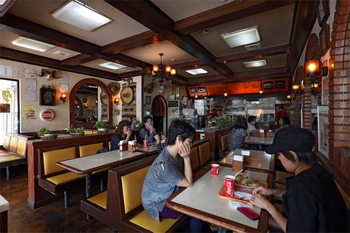 SENOR TACO(セニョール ターコ)の店内