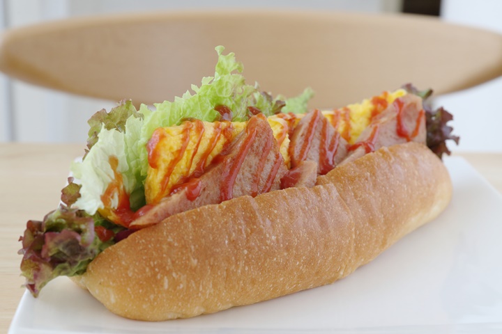 ポークたまごドッグ