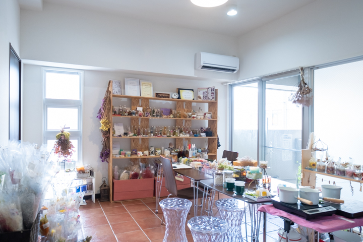 yaeee(ヤーイー)の店内