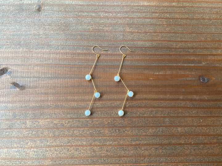 ジャグラインピアス