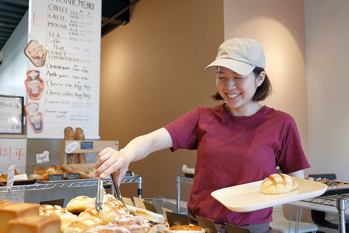 北谷店の店長 来間 純さん