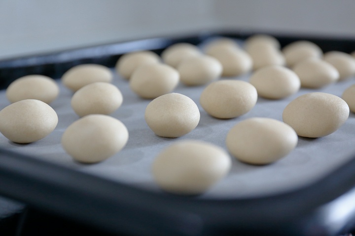 2cmぐらいの大きさに丸める