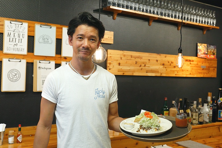 店主 成田隆治（なりた りゅうじ）さん