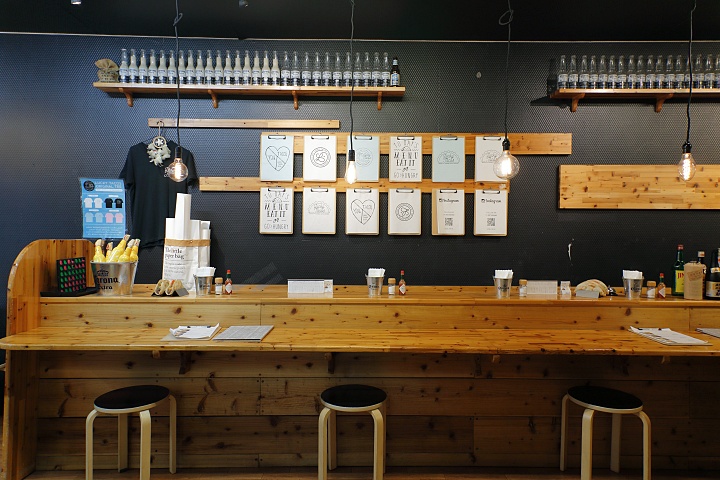 LUCKY TACOSの店内