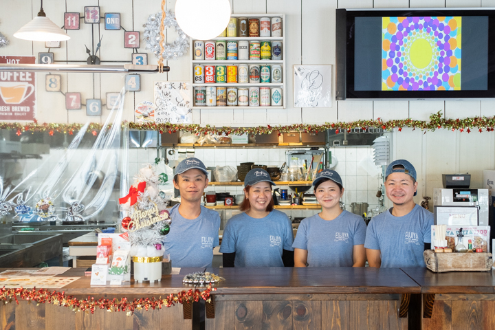 ぜんざいの富士家のスッタフ