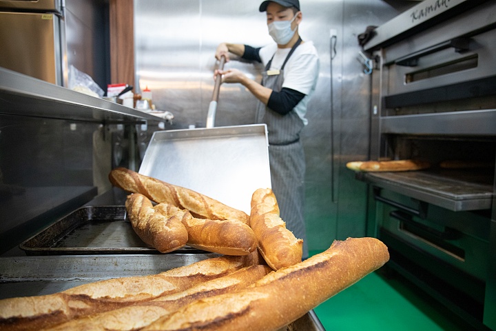 DELICATESSEN TRUNQ（デリカテッセン トランク）のバゲット