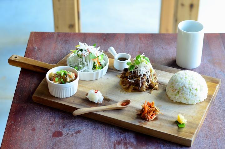 運天食堂の日替わりランチ