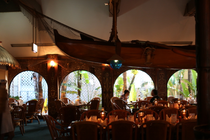 サムズバイザシー店内