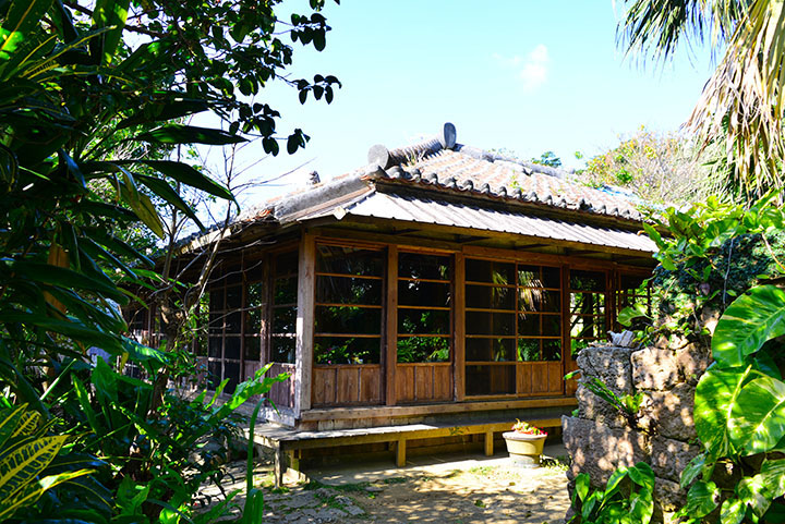 国の登録有形文化財の築60年以上もの古民家をお店にした「しむじょう」