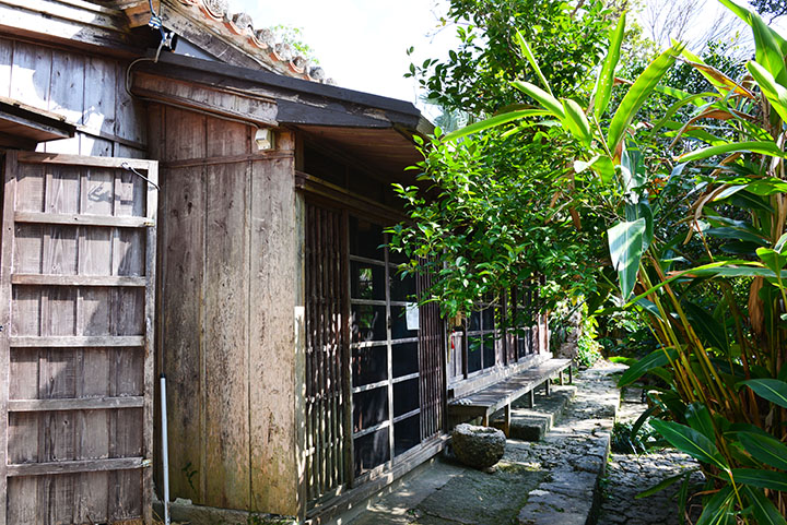 しむじょうの外観