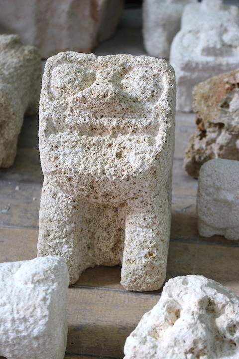 石獅子（いしじし）