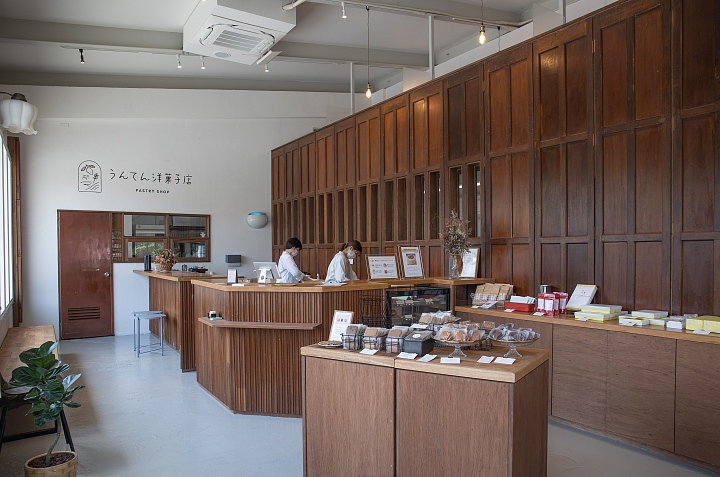 うんてん洋菓子店店内